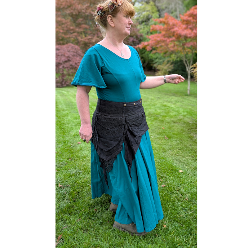 Black Pixie Pocket Skirt - Image 3